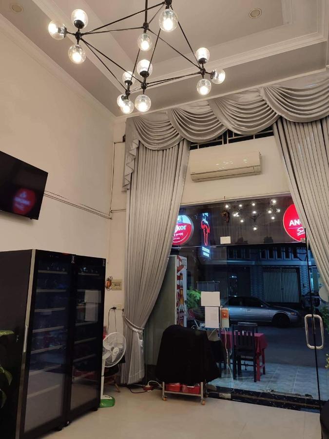Le Barang Steakhouse & Guesthouse Sihanoukville Ngoại thất bức ảnh