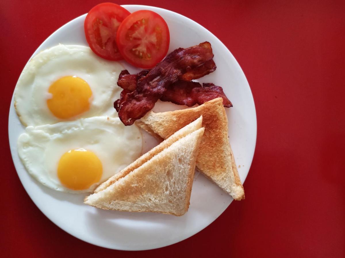 Le Barang Steakhouse & Guesthouse Sihanoukville Ngoại thất bức ảnh